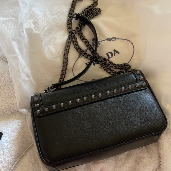 New Authentic Prada - Picture 5 of 10